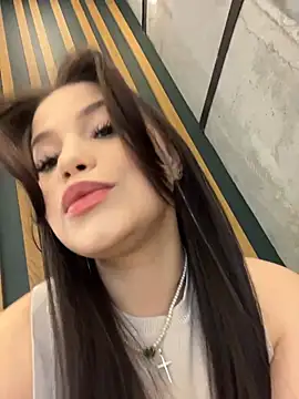 Snapshot of Chloe__Moon chatting on 20, 11, 2025 Chloe Moon online show from 20, 11, 2025