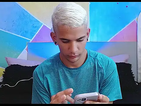 Snapshot of tylor_boy chatting on 23, 2, 2026 tylor boy online show from 23, 2, 2026