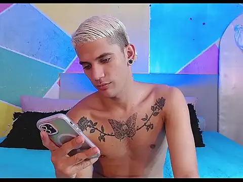 Snapshot of tylor_boy chatting on 6, 3, 2026 tylor boy online show from 6, 3, 2026