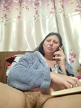 LyxBabyLove online show from 2, 2, 2025