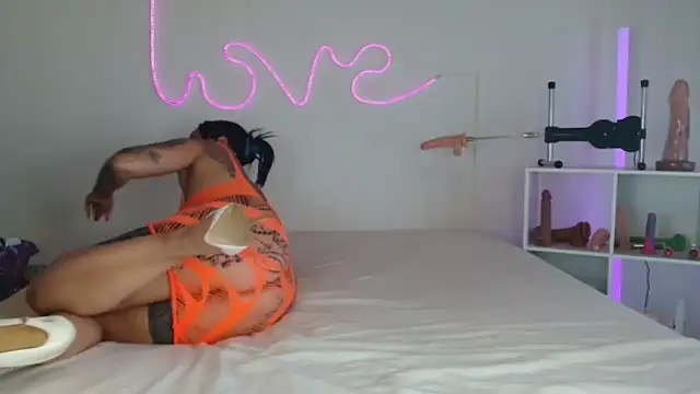 Snapshot of JuliaVegaOff chatting on 12, 3, 2026 JuliaVegaOff online show from 12, 3, 2026