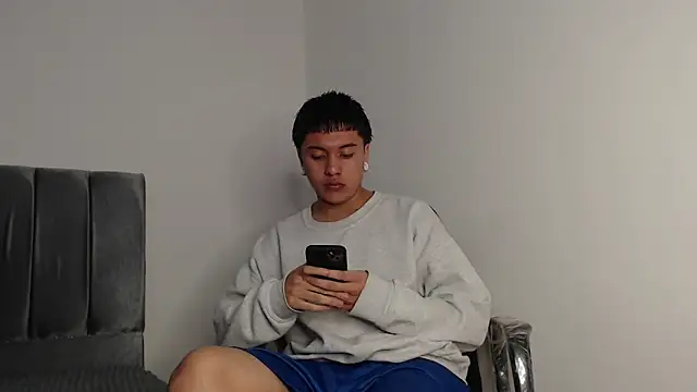 alex-lover online show from 9, 11, 2025