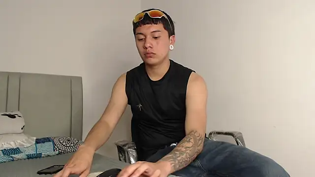 Snapshot of alex-lover chatting on 15, 2, 2026 alex-lover online show from 15, 2, 2026