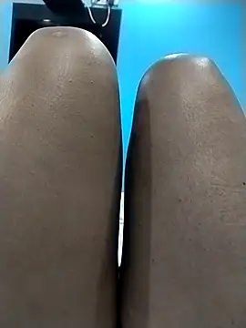 Snapshot of rohitlov150 chatting on 6, 11, 2025 rohitlov150 online show from 6, 11, 2025