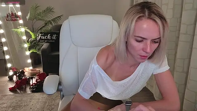 YourMarthaMayer online show from 19, 12, 2025