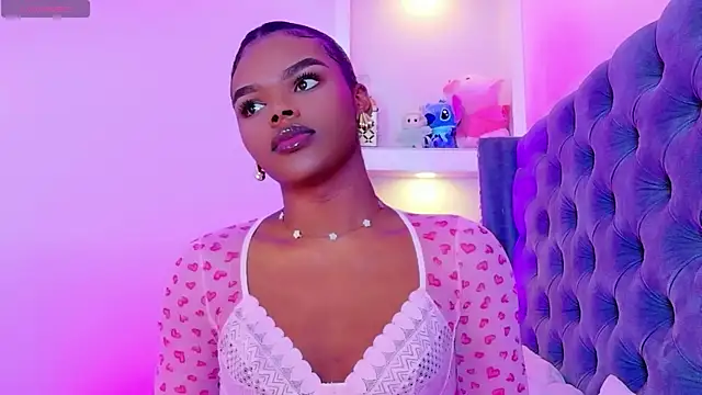 CamiEstrada online show from 21, 11, 2025