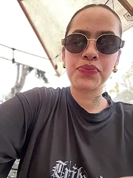 Snapshot of Mae_Henao9 chatting on 6, 2, 2026 Mae Henao9 online show from 6, 2, 2026