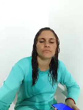 Scarlett-Leh online show from 3, 12, 2025