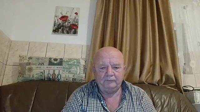 Snapshot of fullballs6 chatting on 7, 10, 2025 fullballs6 online show from 7, 10, 2025