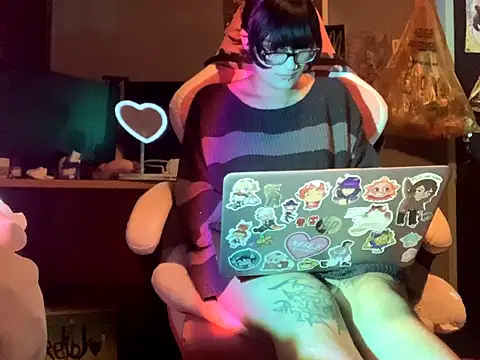 space g1rl online show from 7, 11, 2025