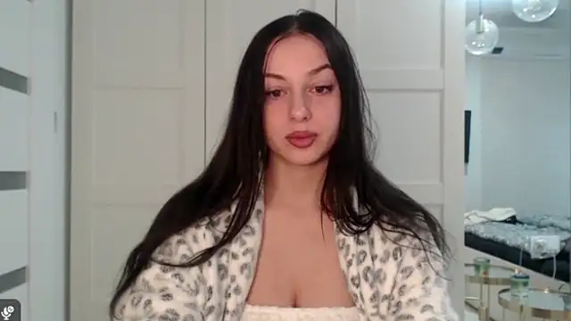 courtneyPerfect online show from 12, 2, 2026