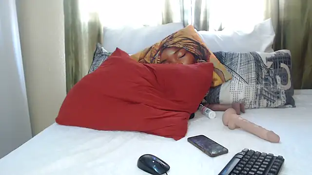 Foxybrownxx1 online show from 23, 10, 2025