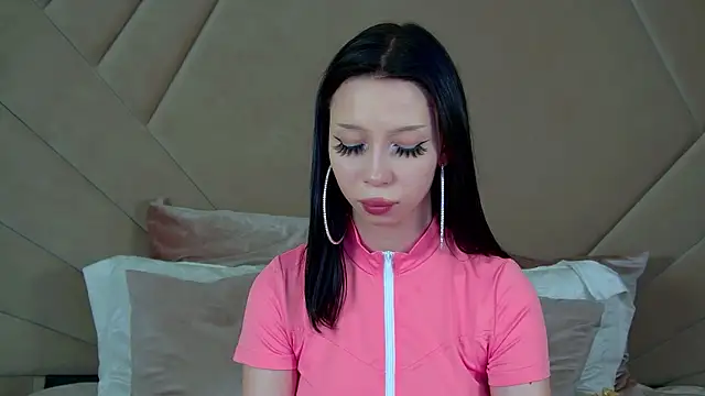 MaliaLandre online show from 25, 1, 2025
