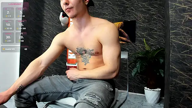 leonardsmith01 online show from 15, 1, 2025