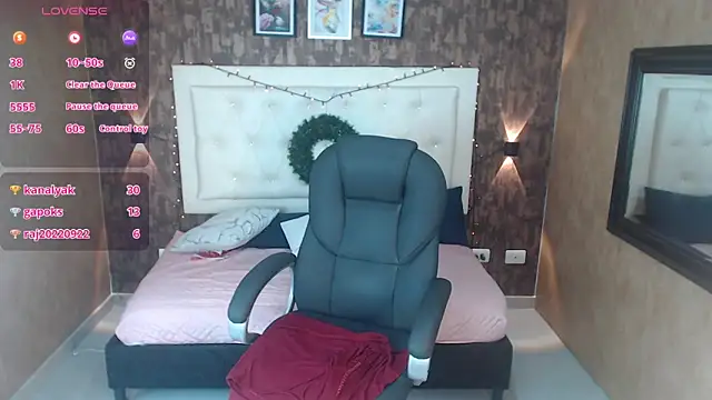 Snapshot of samantha__karolstone chatting on 30, 12, 2024 samantha karolstone online show from 30, 12, 2024