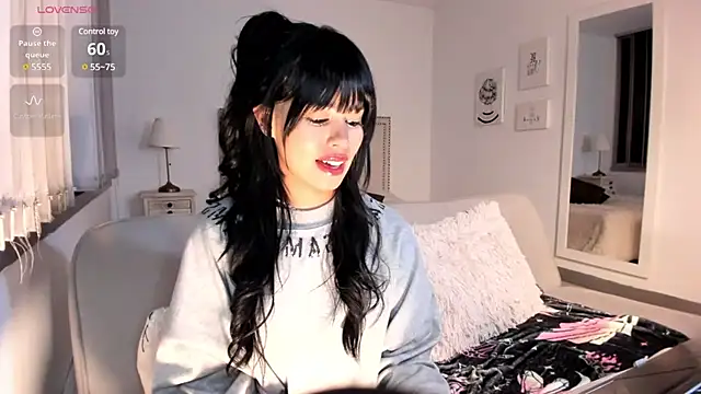 HannaKim online show from 10, 12, 2024