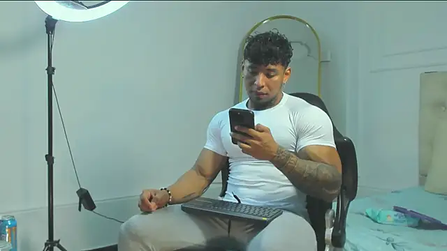 bradley smith online show from 19, 10, 2025