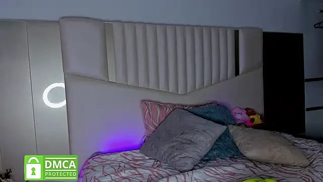 queen angelique online show from 28, 2, 2025