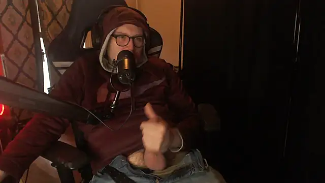 Snapshot of chicostick413 chatting on 26, 3, 2026 chicostick413 online show from 26, 3, 2026