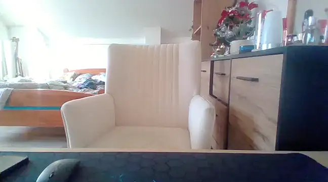 Snapshot of ReifeVenna chatting on 20, 1, 2025 ReifeVenna online show from 20, 1, 2025