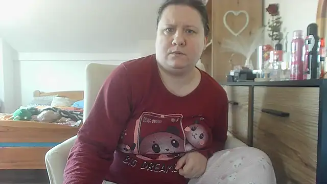 Snapshot of ReifeVenna chatting on 21, 2, 2025 ReifeVenna online show from 21, 2, 2025