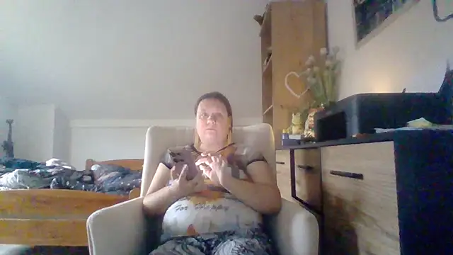 Snapshot of ReifeVenna chatting on 28, 9, 2025 ReifeVenna online show from 28, 9, 2025