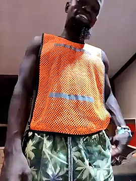 Snapshot of Chocolate_factory_man chatting on 1, 1, 2025 Chocolate factory man online show from 1, 1, 2025