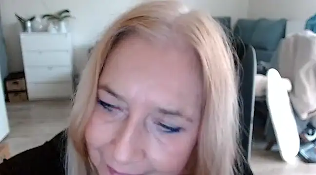 sofia xkiss online show from 18, 12, 2024