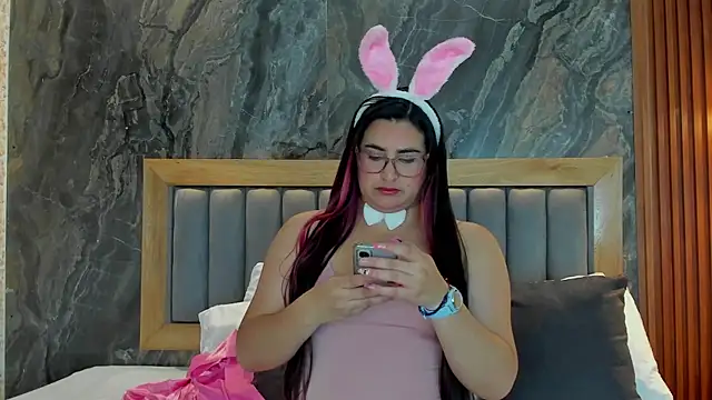 BellaPeers  online show from 31, 10, 2025