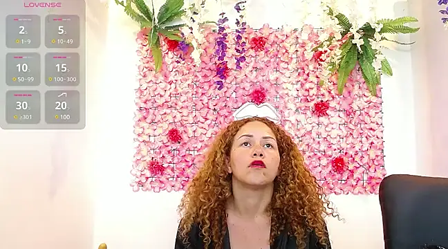 BLONDE SEXYHOT online show from 11, 1, 2025