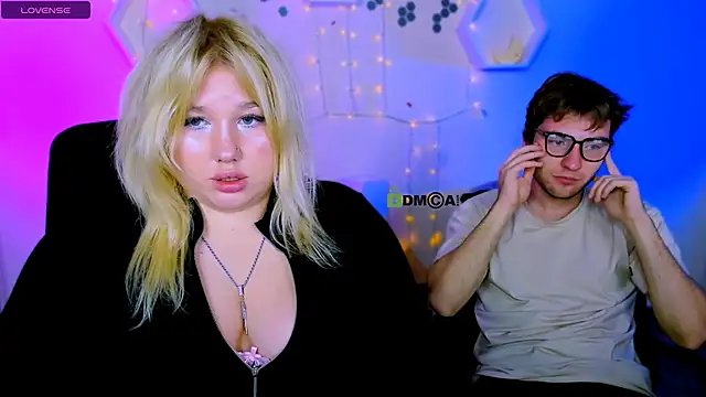 Snapshot of juli_kisss chatting on 7, 11, 2025 juli kisss online show from 7, 11, 2025