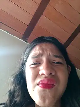 Snapshot of Little_Pau_Dirty chatting on 17, 2, 2026 Little Pau Dirty online show from 17, 2, 2026