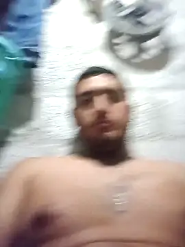 Snapshot of Monche1909 chatting on 5, 12, 2025 Monche1909 online show from 5, 12, 2025