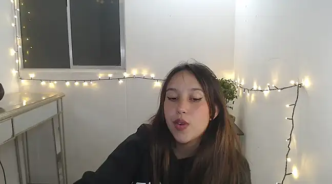 Skarlet Adams28 online show from 24, 1, 2025