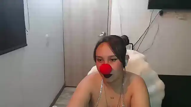 Skarlet Adams28 online show from 31, 10, 2025