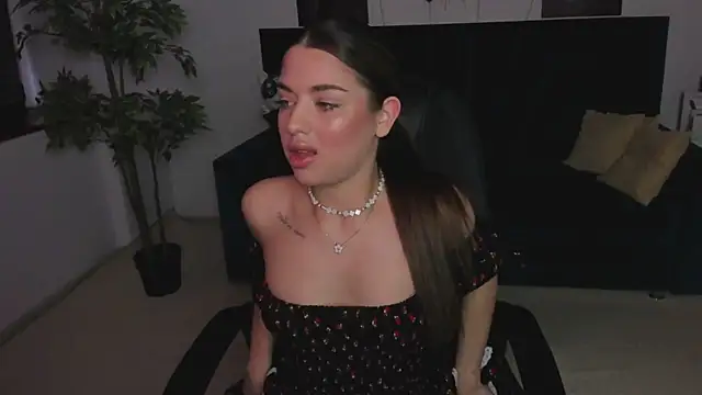 Snapshot of CharleneWoods chatting on 18, 3, 2025 CharleneWoods online show from 18, 3, 2025