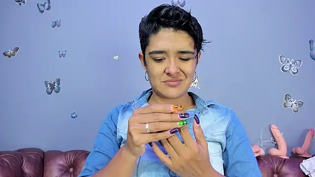 Kaira mosse online show from 20, 11, 2025