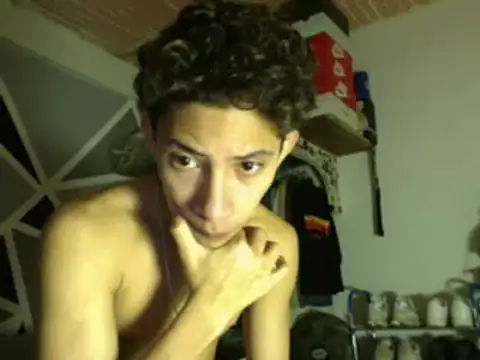 Snapshot of ferchitibellako chatting on 15, 11, 2025 ferchitibellako online show from 15, 11, 2025