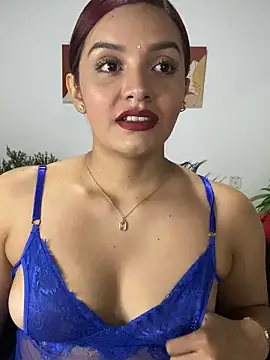 Snapshot of Melanyprada chatting on 10, 10, 2025 Melanyprada online show from 10, 10, 2025