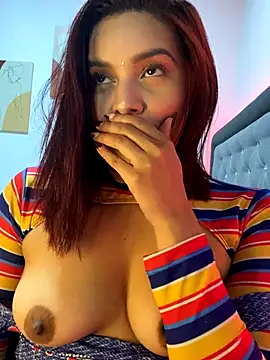 Snapshot of Melanyprada chatting on 30, 10, 2025 Melanyprada online show from 30, 10, 2025