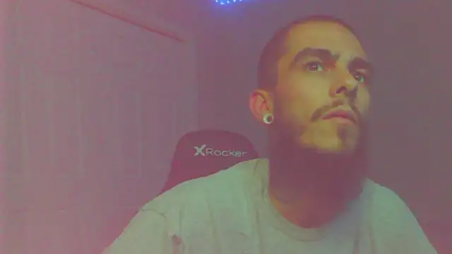 Snapshot of XMeF10 chatting on 2, 1, 2025 XMeF10 online show from 2, 1, 2025