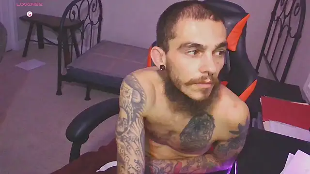 Snapshot of XMeF10 chatting on 10, 2, 2025 XMeF10 online show from 10, 2, 2025