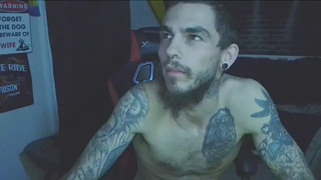 Snapshot of XMeF10 chatting on 2, 3, 2025 XMeF10 online show from 2, 3, 2025