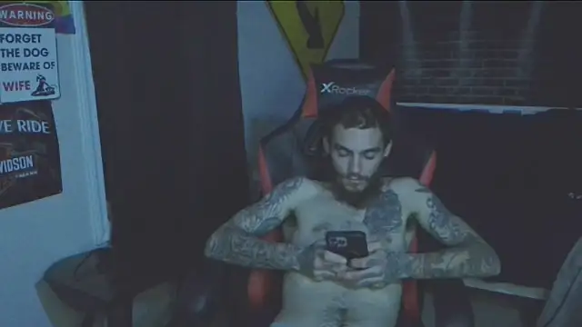 Snapshot of XMeF10 chatting on 2, 3, 2025 XMeF10 online show from 2, 3, 2025