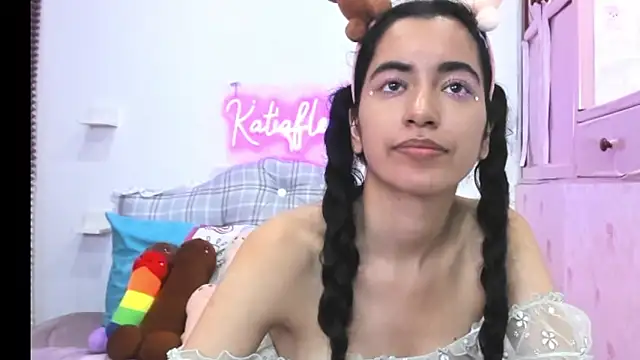 Katiaflex online show from 6, 2, 2025