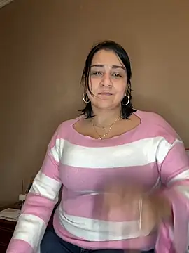 paulinaDiaz1 online show from 25, 1, 2025
