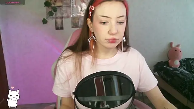 SweetieMollyy online show from 3, 3, 2025