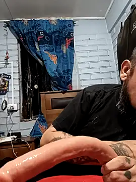 Snapshot of maxi_6969 chatting on 21, 11, 2025 maxi 6969 online show from 21, 11, 2025