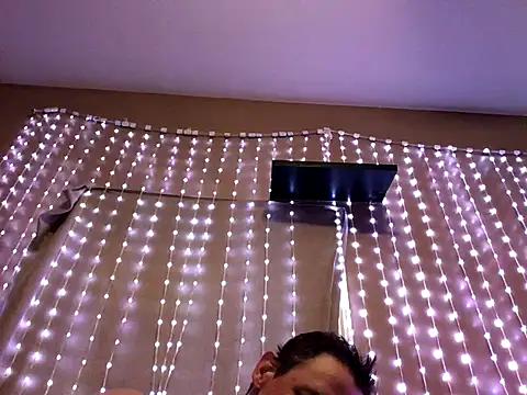 Highfrog1 online show from 8, 10, 2025