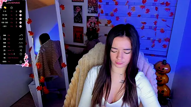 Bella XO online show from 19, 10, 2025